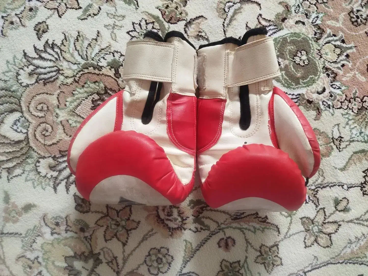 فروش دستکش بوکس|تجهیزات ورزشی|نورآباد, |دیوار