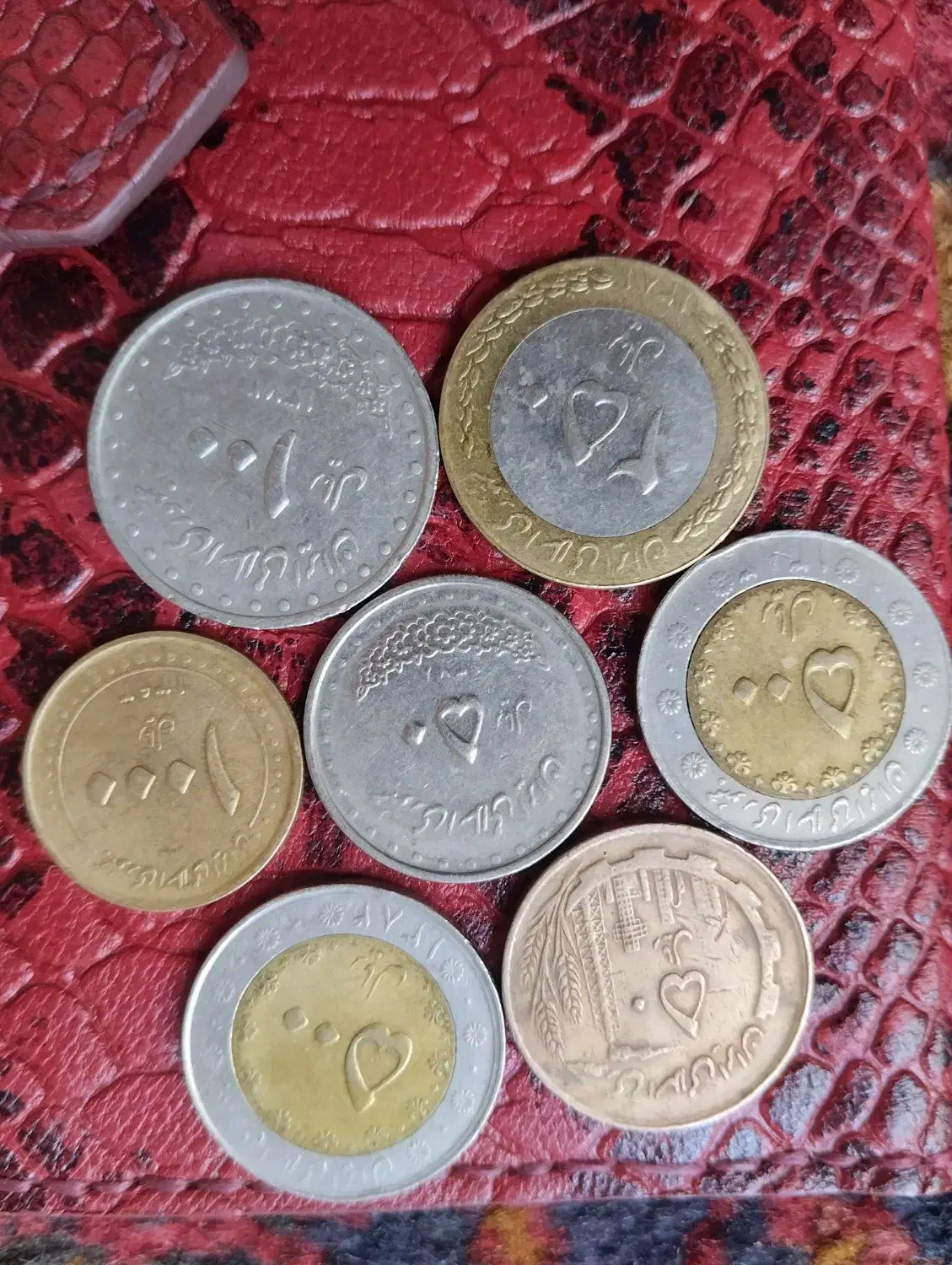 چند عدد سکه قدیمی|کلکسیون سکه، تمبر، اسکناس|اهر, |دیوار