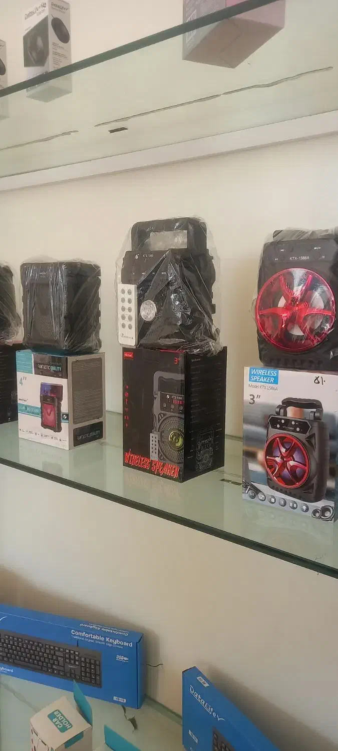 فلش ، اسپیکر ، کابل شارژ  و کافی نت ، باطری ریموت|لوازم جانبی موبایل و تبلت|چناران, |دیوار