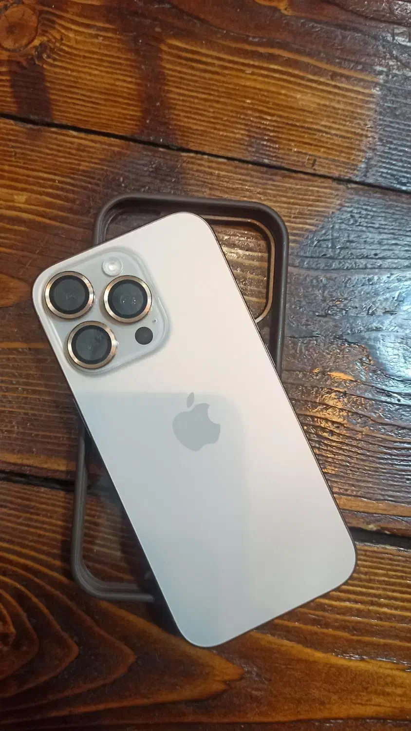 iphone 16 pro|موبایل|اصفهان, آبشار|دیوار