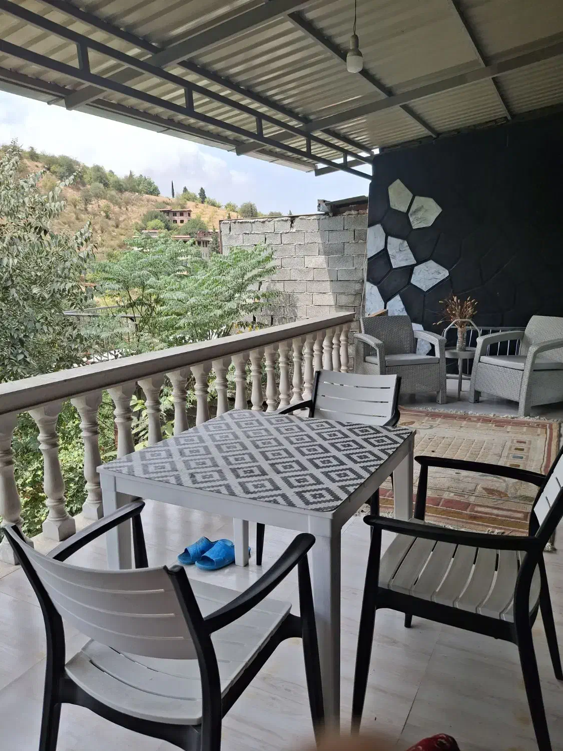 ویلا و سوئیت تراس دار جنگلی تام تام|اجارهٔ کوتاه‌مدت ویلا و باغ|بهشهر, |دیوار