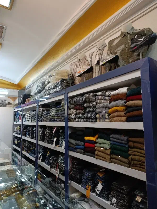 کمد و ویترین|بوفه، ویترین، کنسول|کاشان, پامنار|دیوار