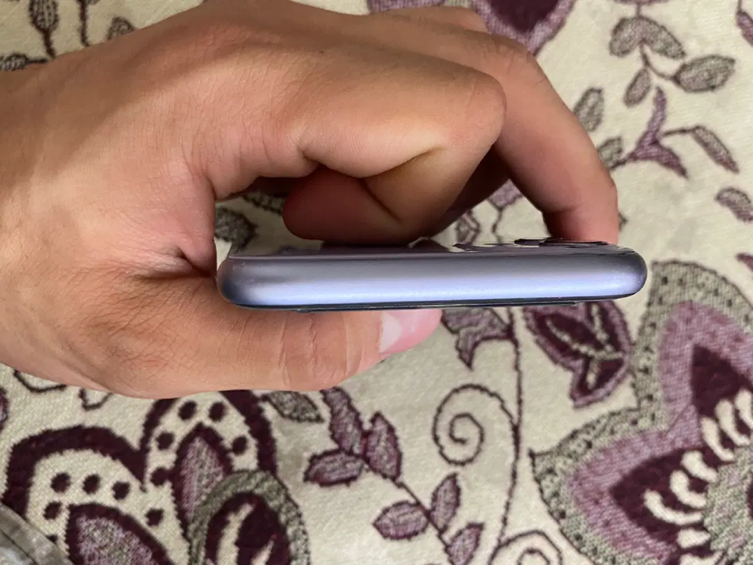 iPhone 11 normal LL/A 128g|موبایل|مشهد, ایثارگران|دیوار