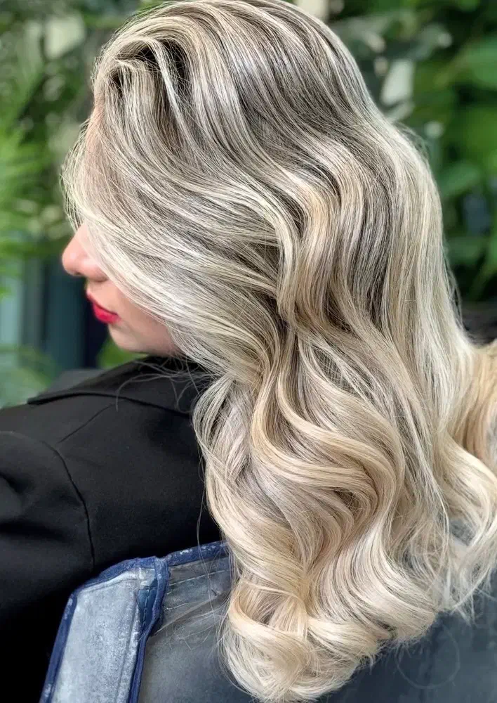 تخصصی ترین خدمات رنگ و لایت تغییر چهره ..|خدمات آرایشگری و زیبایی|محمدیه-قزوین, |دیوار