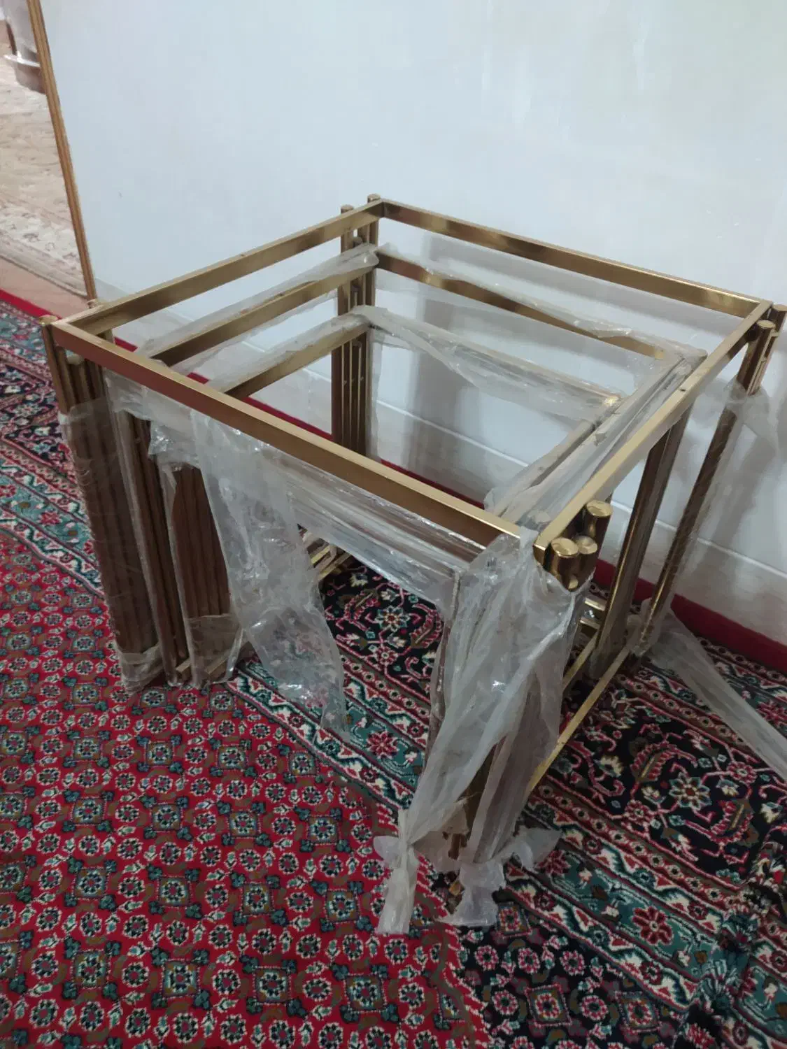 پایه میز جلو مبلی کم جا|مبلمان خانگی و میز عسلی|فلاورجان, |دیوار