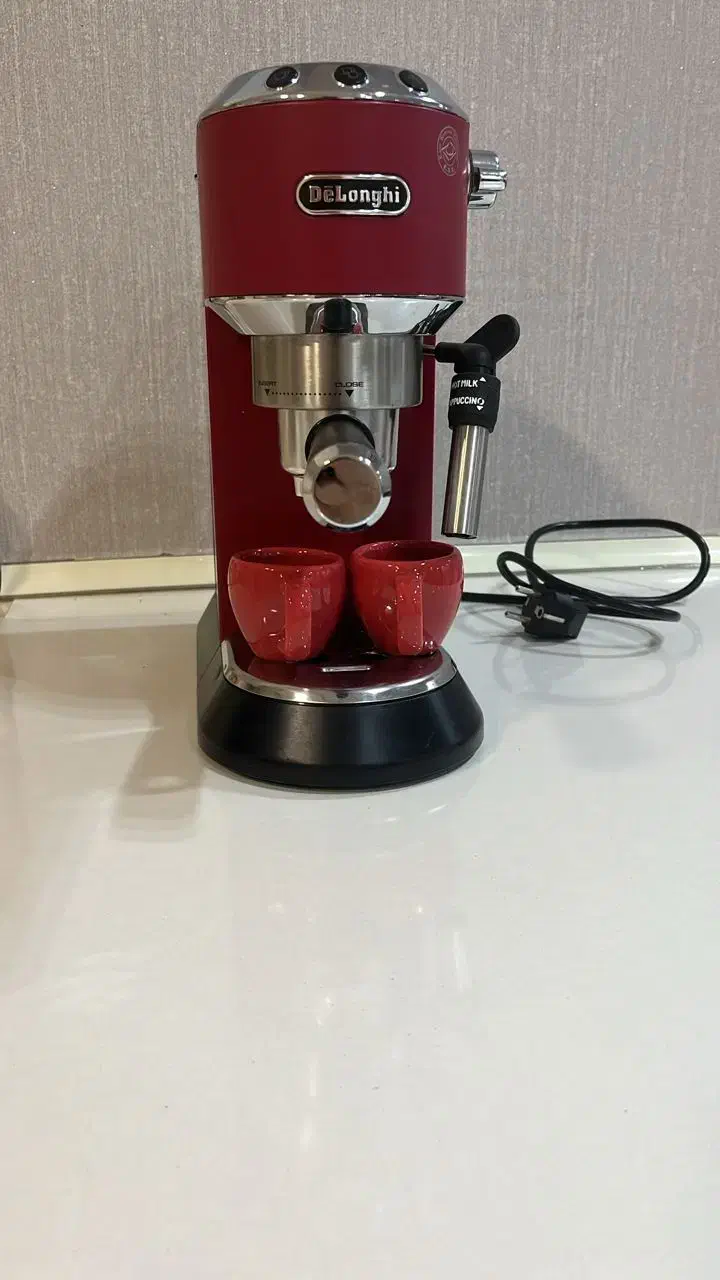 قهوه ساز واسپرسوساز دلونگی 685|سماور، چای‌ساز، قهوه‌ساز|گنبد کاووس, |دیوار