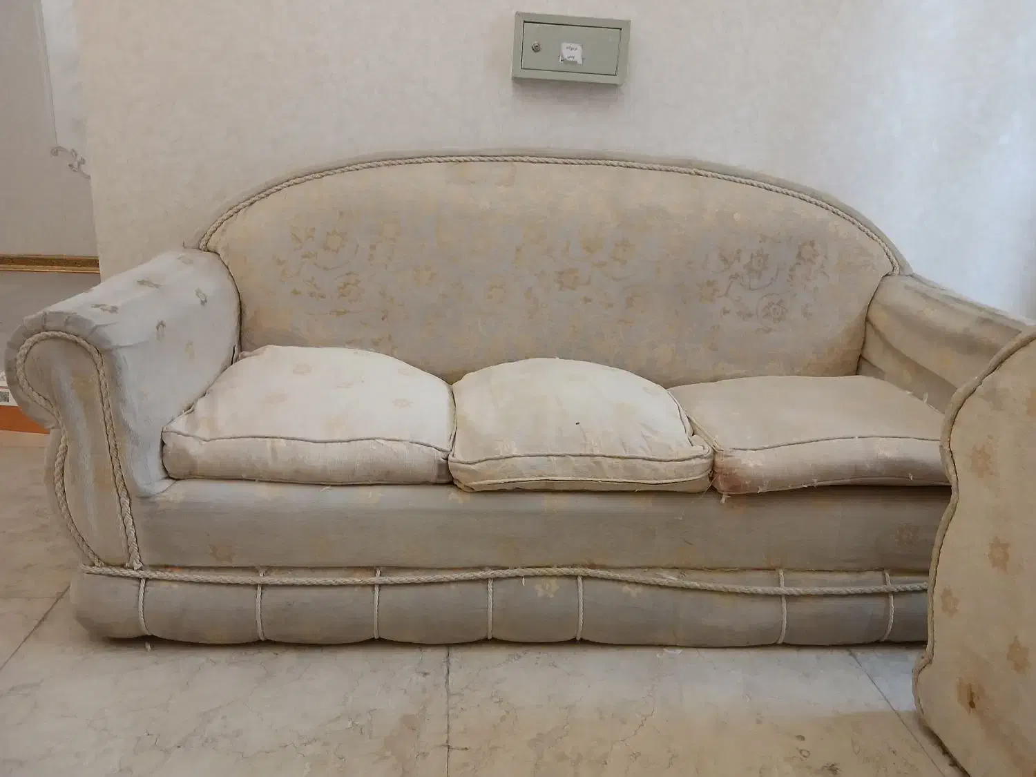 مبل رایگان|مبلمان خانگی و میز عسلی|مشهد, کوثر|دیوار