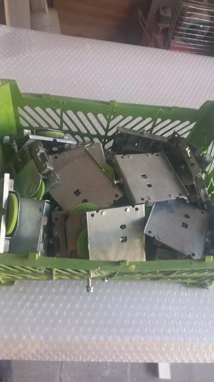 یراقکابیت|ابزارآلات|قرچک, شهرک طلائیه|دیوار