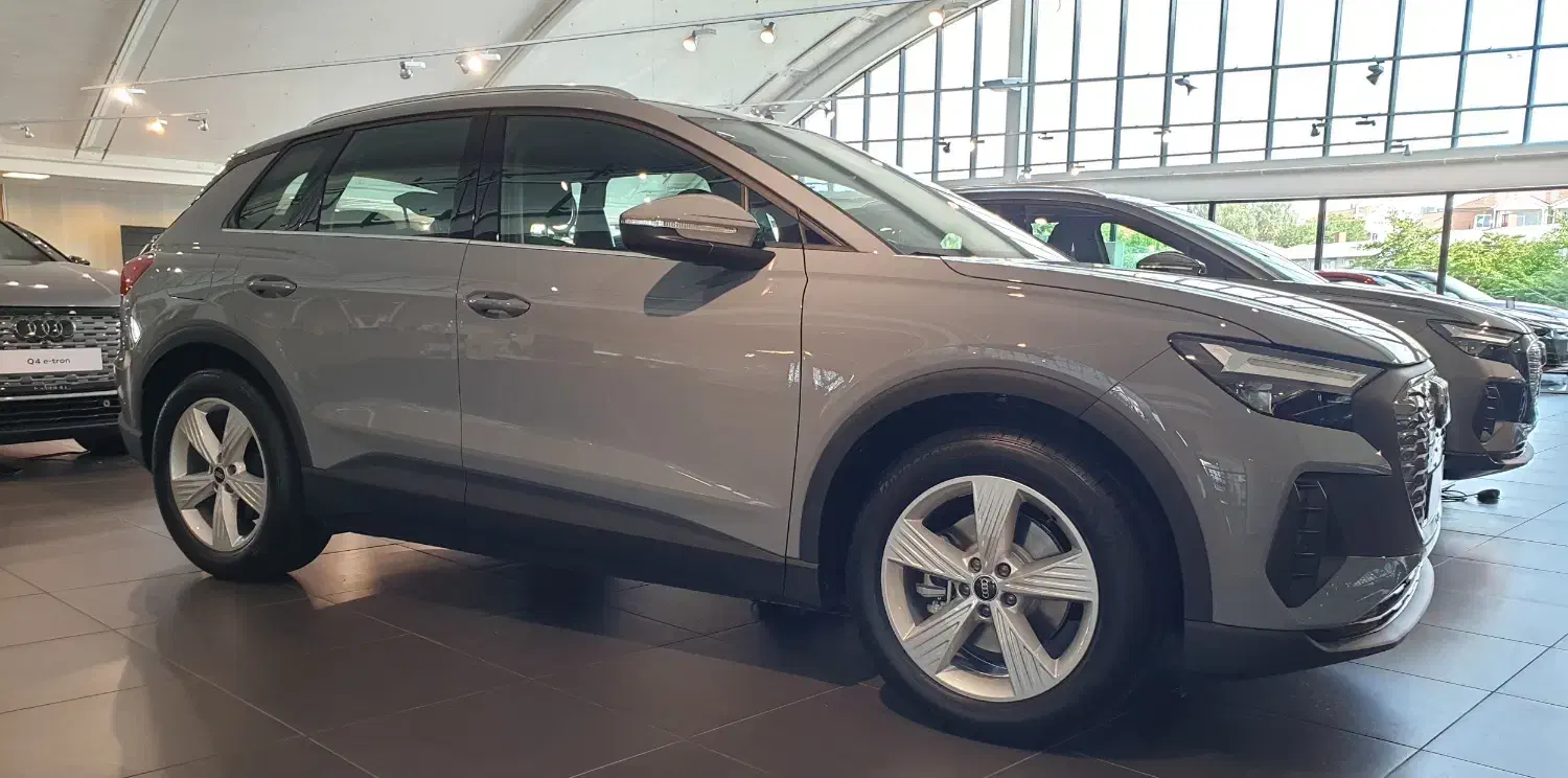 آئودی Q4 e-tron|خودرو سواری و وانت|تهران, کاشانک|دیوار
