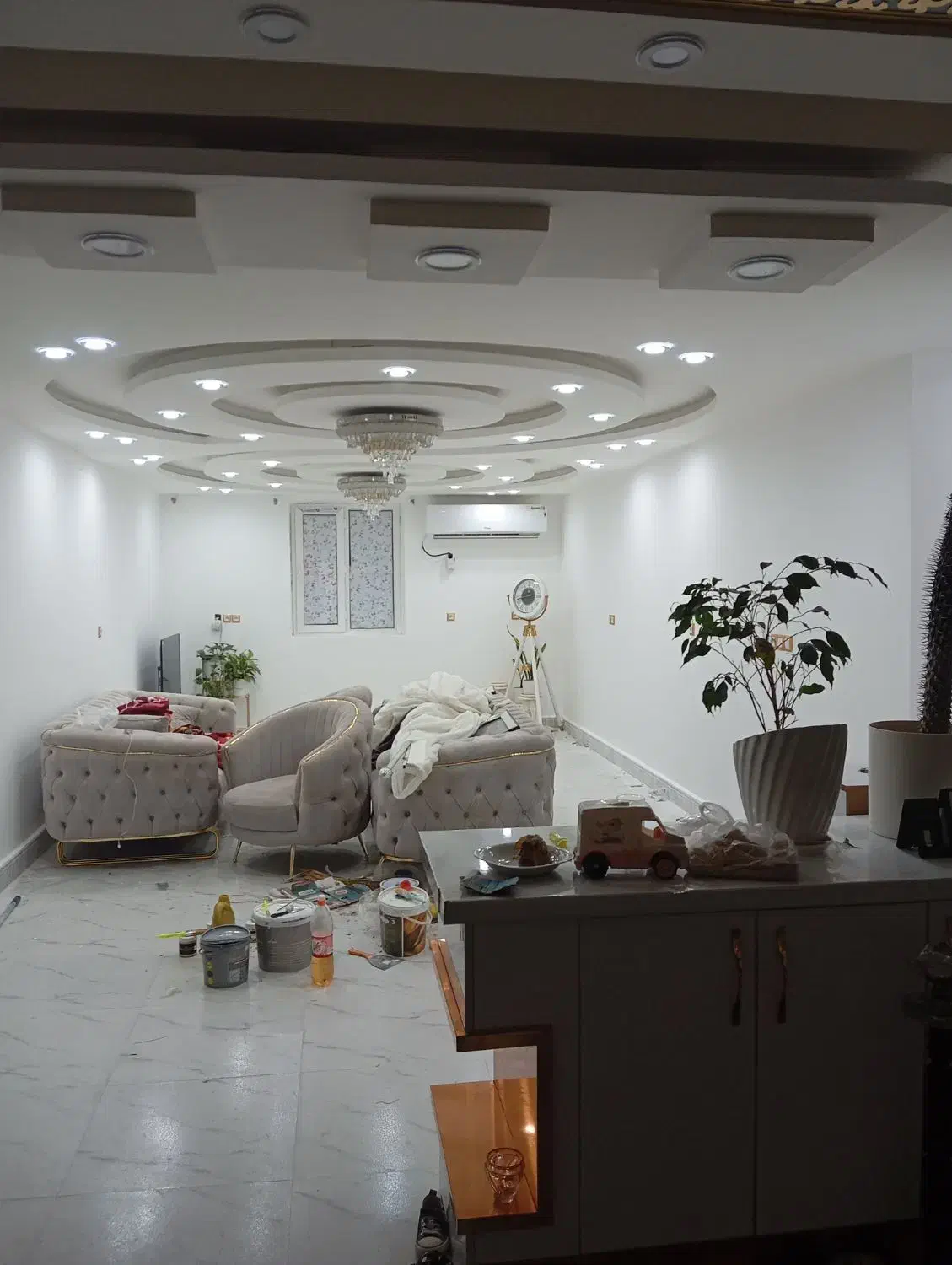 نقاشی ساختمان وبرق نوید|خدمات پیشه و مهارت|میناب, |دیوار