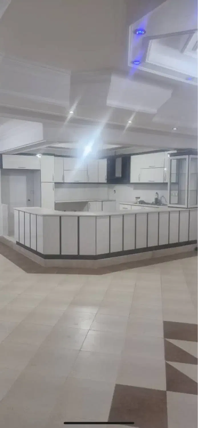 آپارتمان رهنی، تک واحدی، ۱۶۵متر، فلکه مفید|اجارهٔ آپارتمان|قم, زنبیل آباد|دیوار