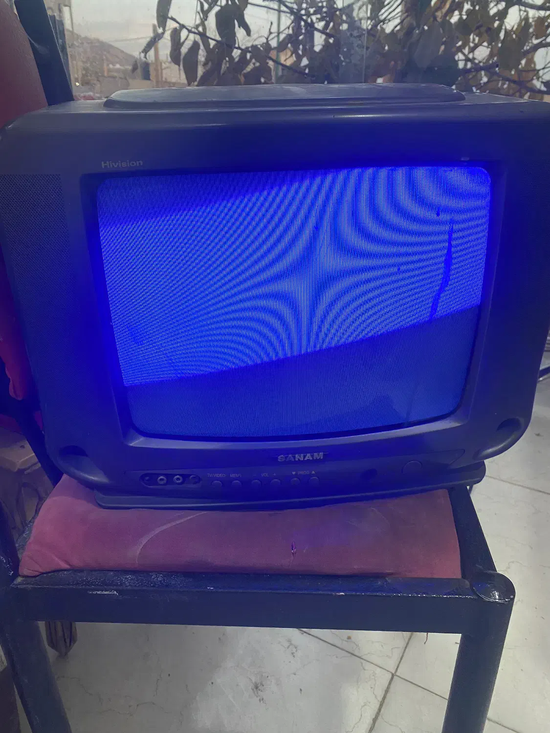 تلویزیون نوستالژی|تلویزیون و پروژکتور|یاسوج, |دیوار