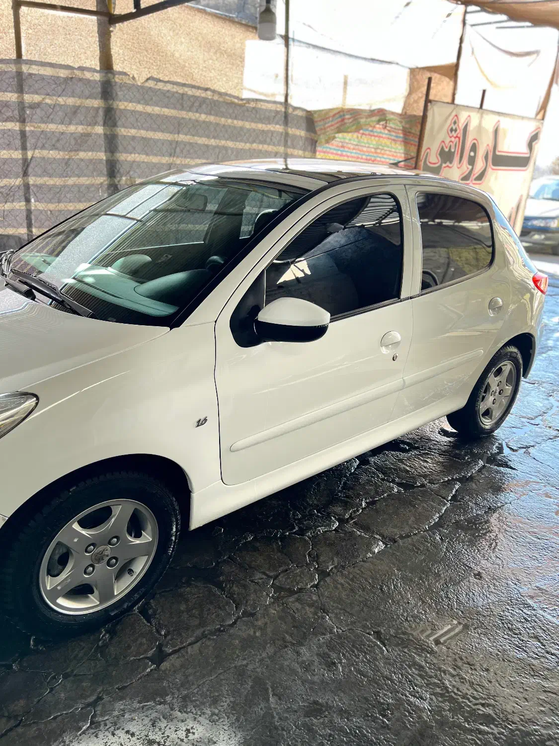 ۲۰۷ مدل ۱۴۰۱ پانا فرمان برقی کم کار|خودرو سواری و وانت|همدان, |دیوار