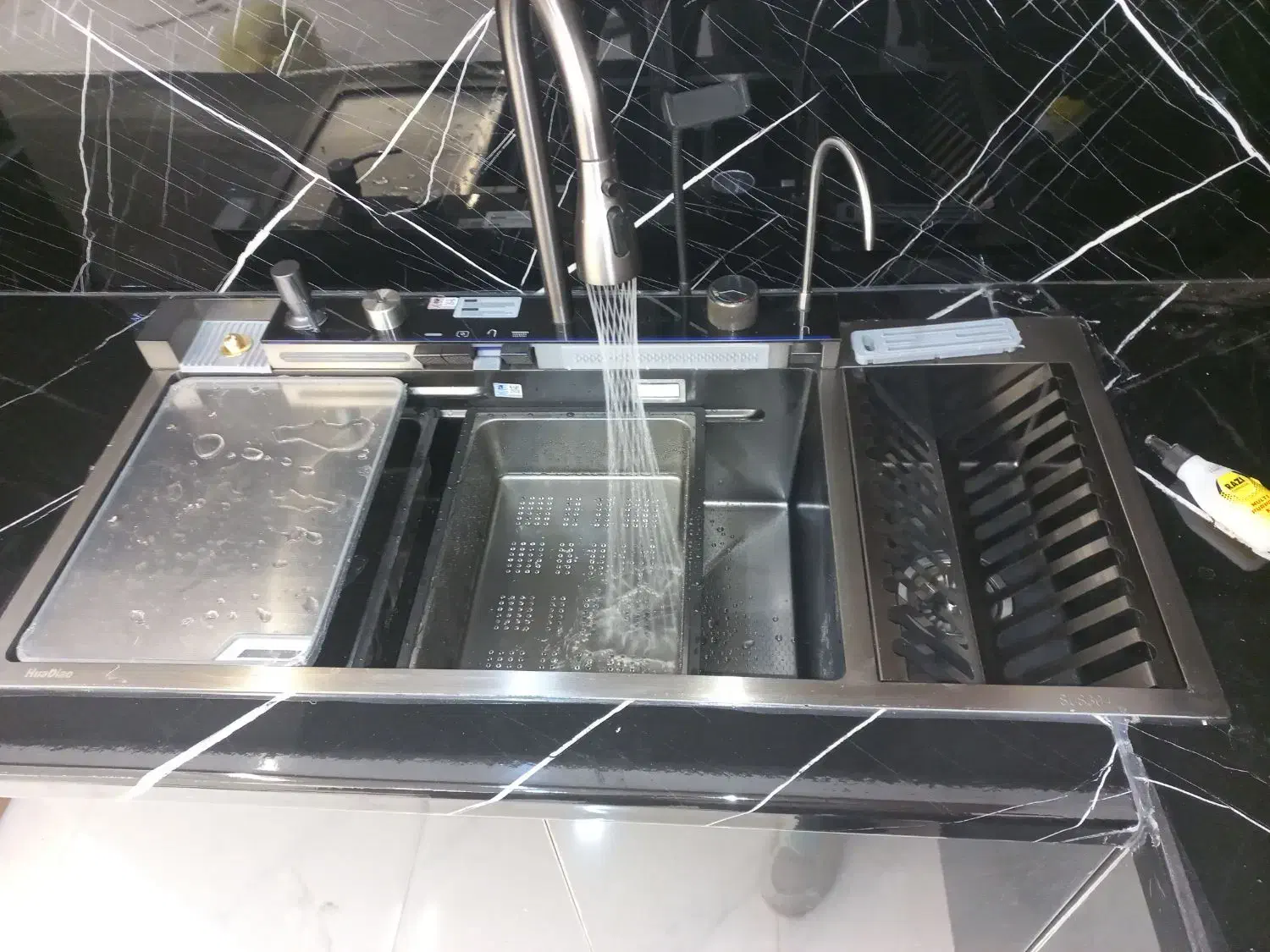 لوله کش نصب تعمیر توالت فرنگی شیرالات روشویی سینک|خدمات پیشه و مهارت|قم, صدوق|دیوار