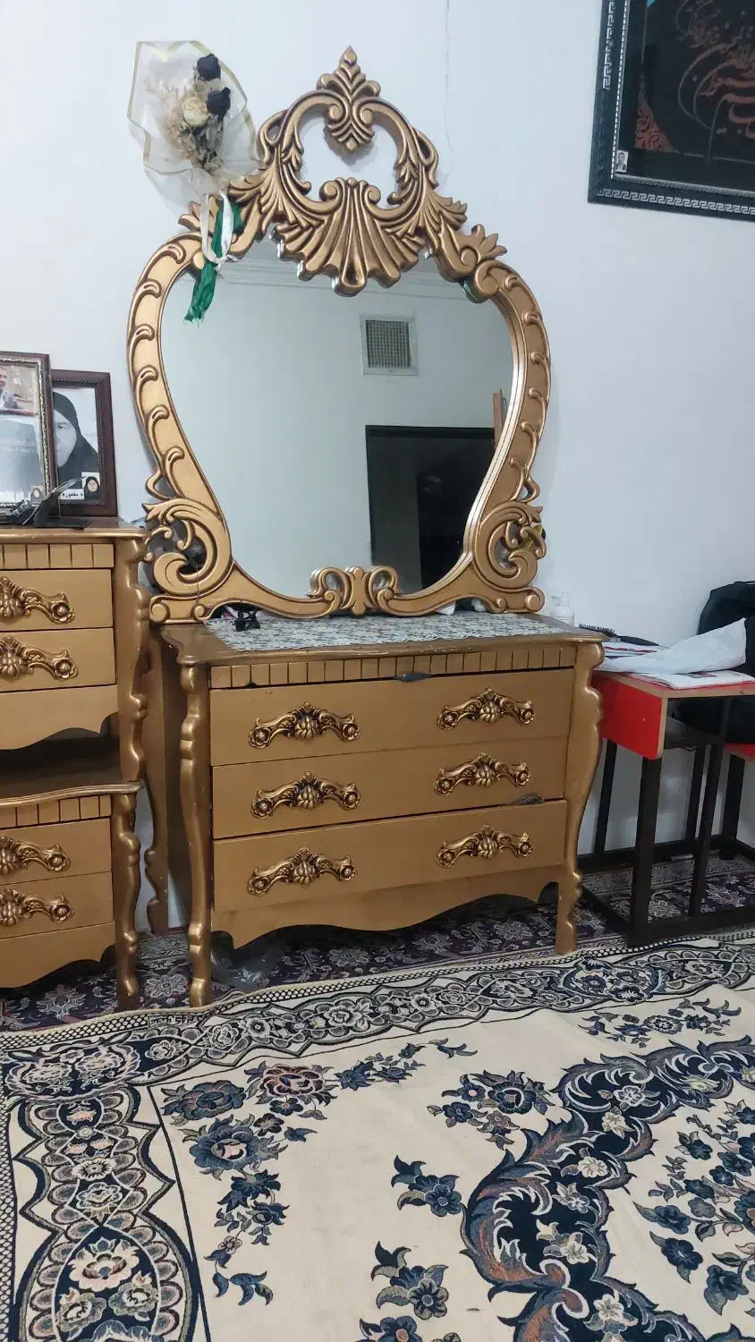 تخت و اینه و پاتختی|تخت و سرویس خواب|تربت جام, پاسداران|دیوار