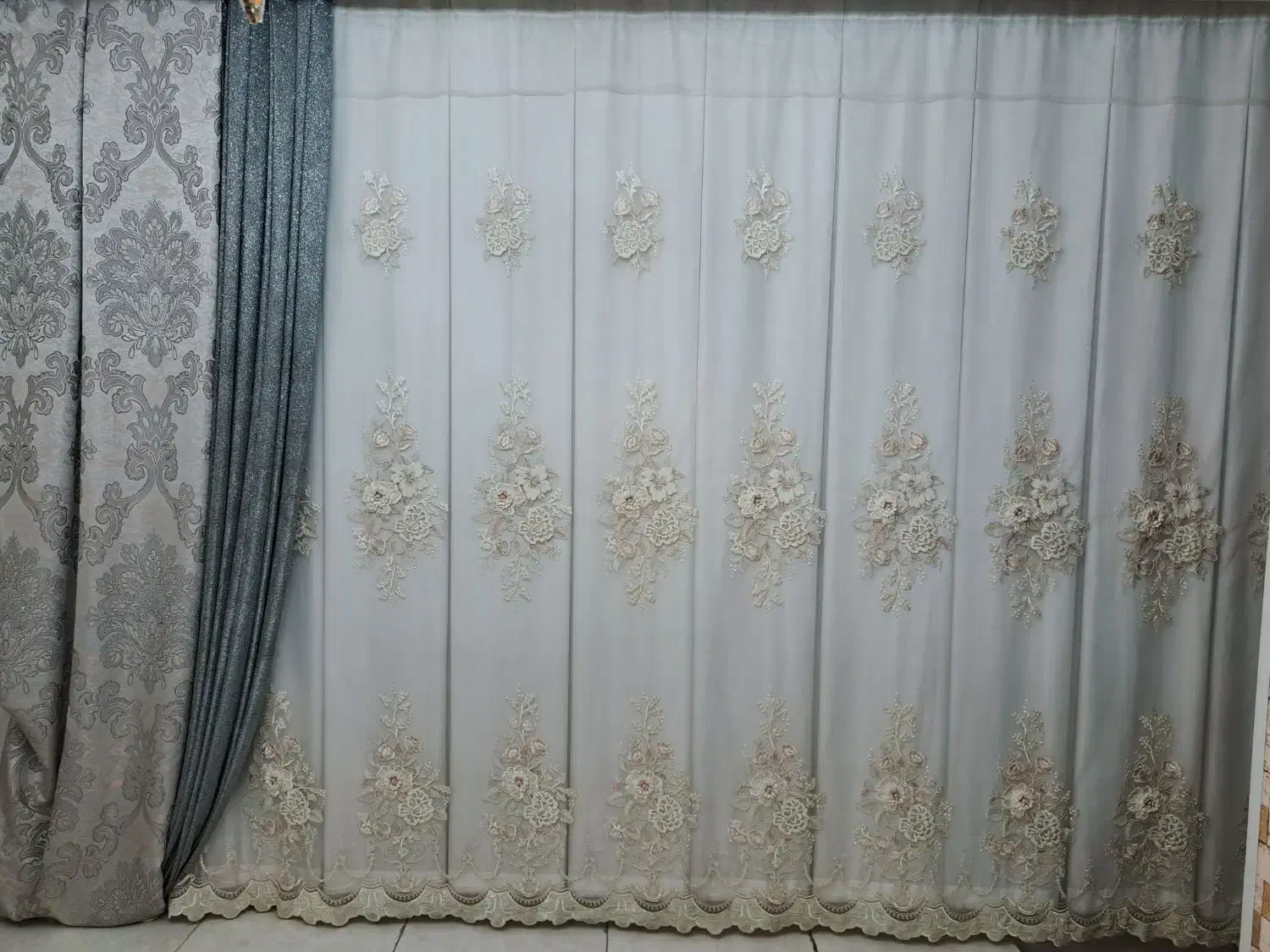 پرده|پرده، رانر، رومیزی|تهران, صاحب الزمان|دیوار