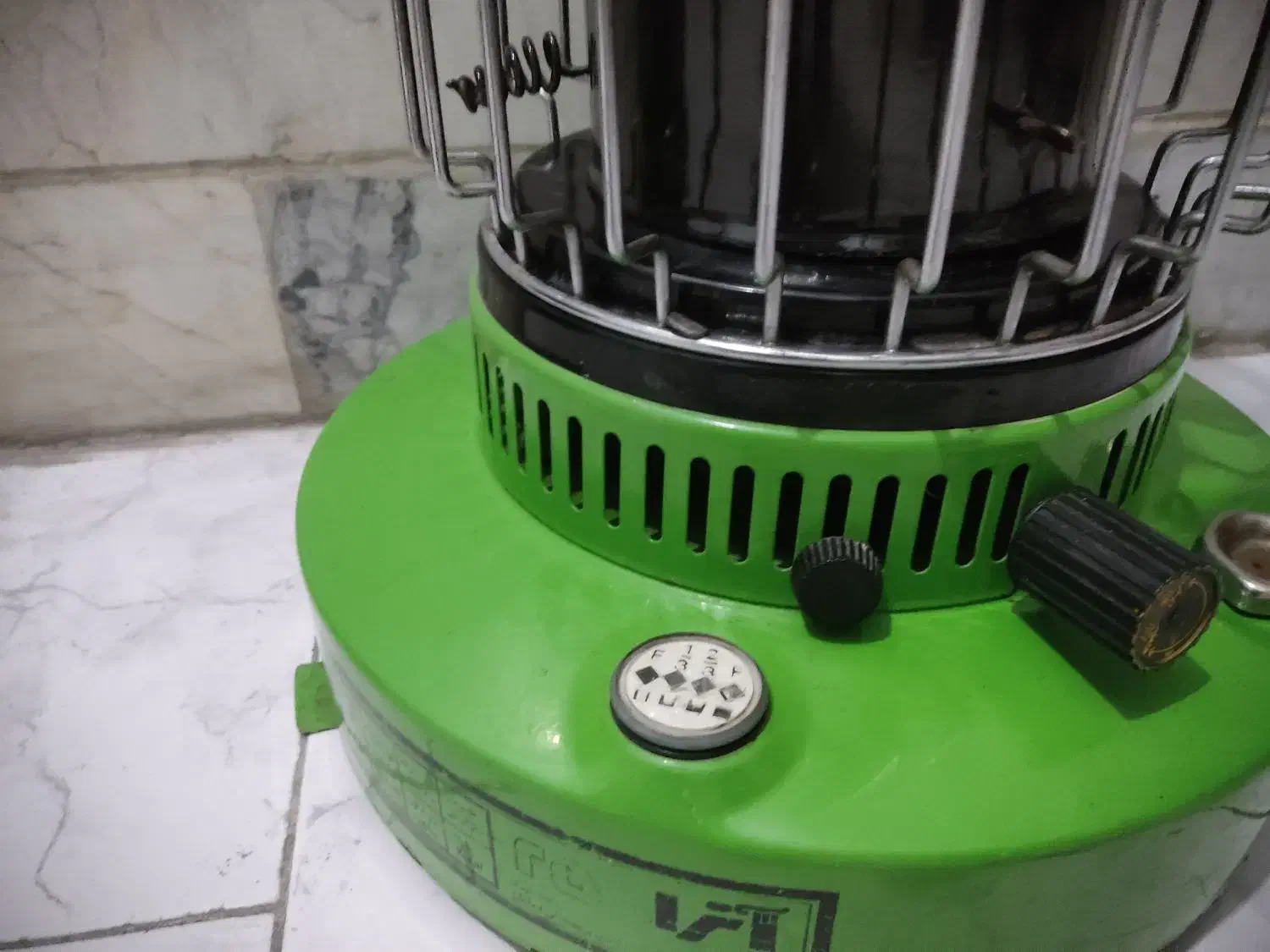 علاالدین،چراغ نفتی|کلکسیون اشیاء عتیقه|تهران, امیریه|دیوار