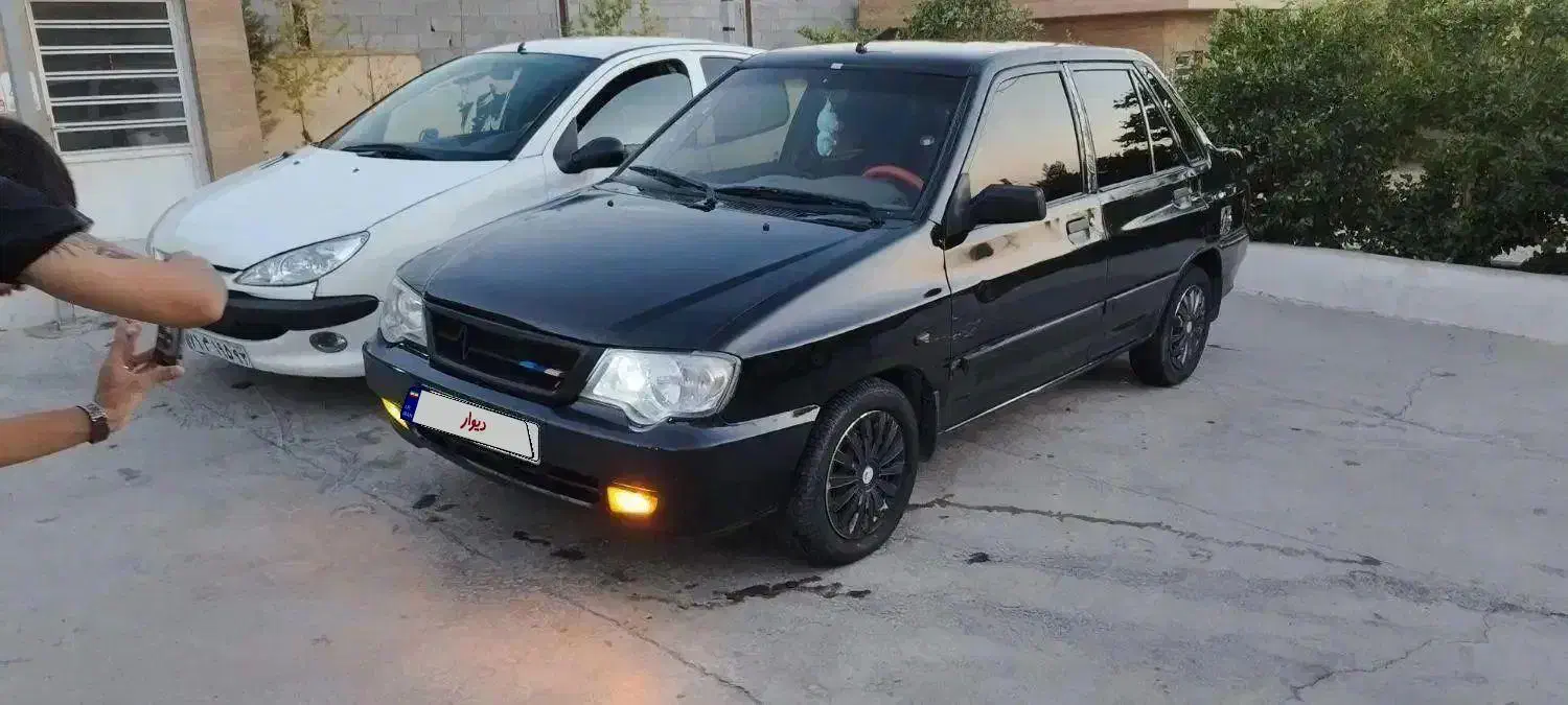 ۱۳۲ مدل ۹۰ مشکی ساالم ب شرط|خودرو سواری و وانت|صدرا-فارس, فاز ۲|دیوار