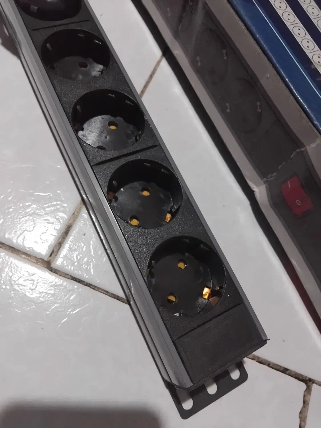 چند راهی برق ۸ خانه پارت الکتریک مدل Azin|سایر لوازم برقی|تهران, امیریه|دیوار