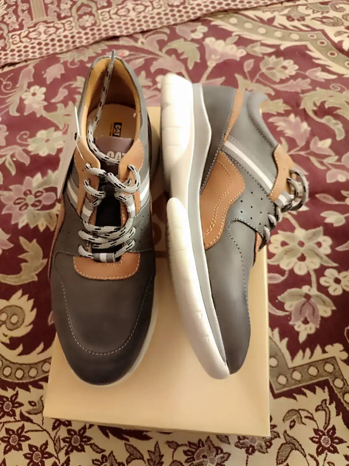 کفش|کیف، کفش، کمربند|سیرجان, |دیوار