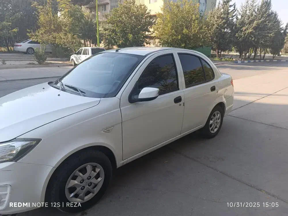 ساینا|خودرو سواری و وانت|فولادشهر, B5|دیوار