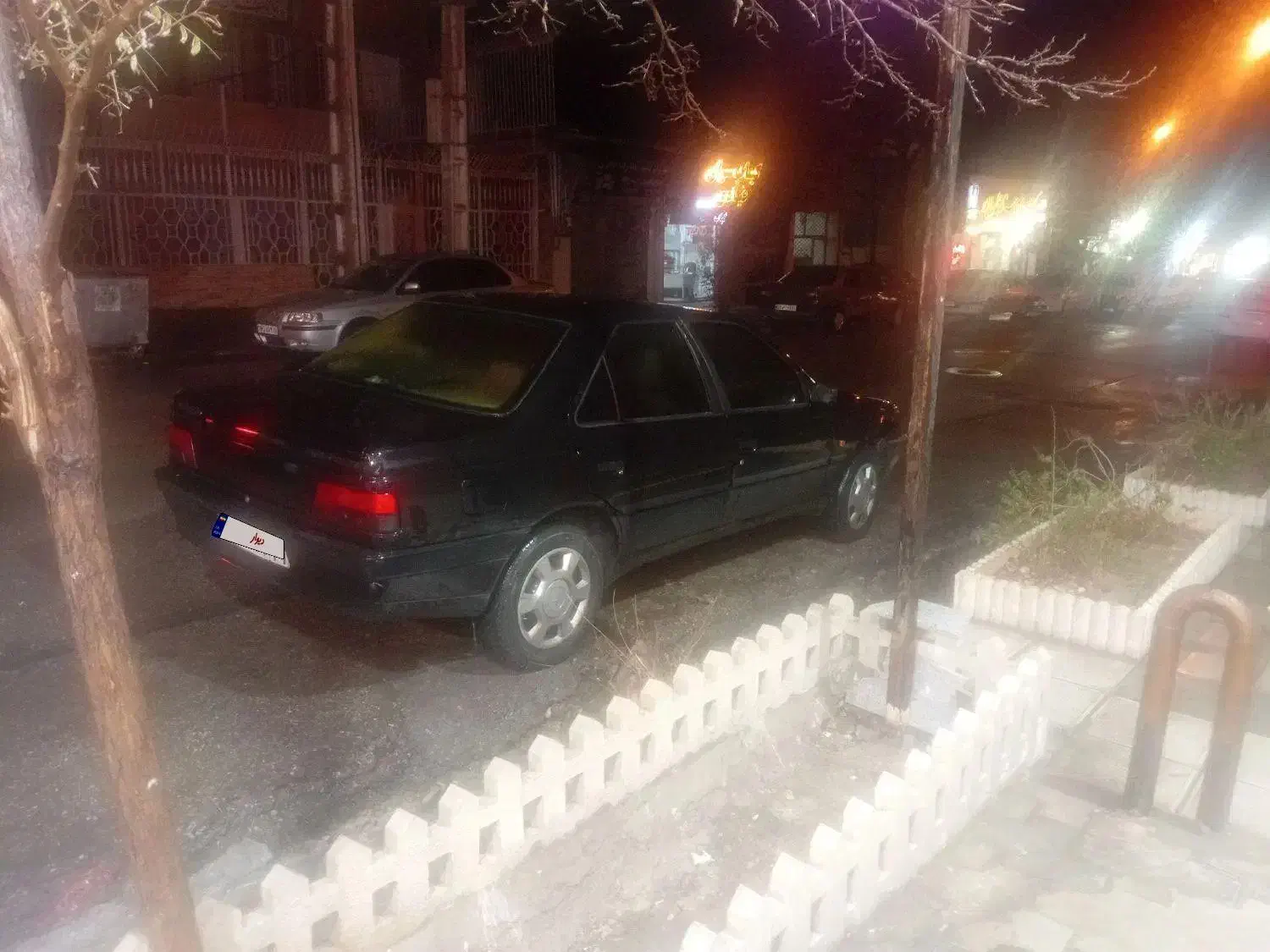 پژو ۴۰۵ مشکی بدون رنگ|خودرو سواری و وانت|خرم‌آباد, |دیوار