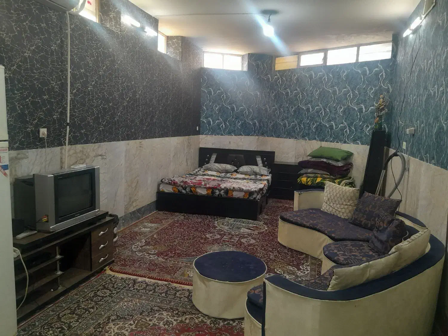 سویت منزل ۵۰ متری کاملا دربست کولر گازی دار|اجارهٔ کوتاه‌مدت آپارتمان و سوئیت|قم, قلعه عموحسین|دیوار