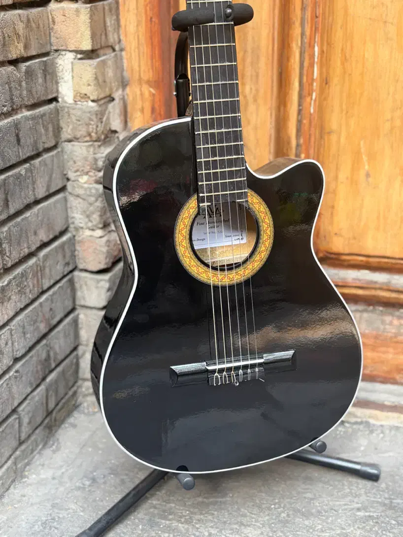 گیتار avas2|گیتار، بیس، امپلیفایر|تهران, جمهوری|دیوار