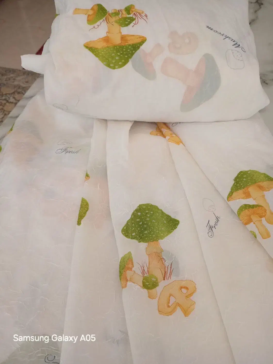 پرده حریر ساتن|پرده، رانر، رومیزی|اصفهان, ملکشهر|دیوار