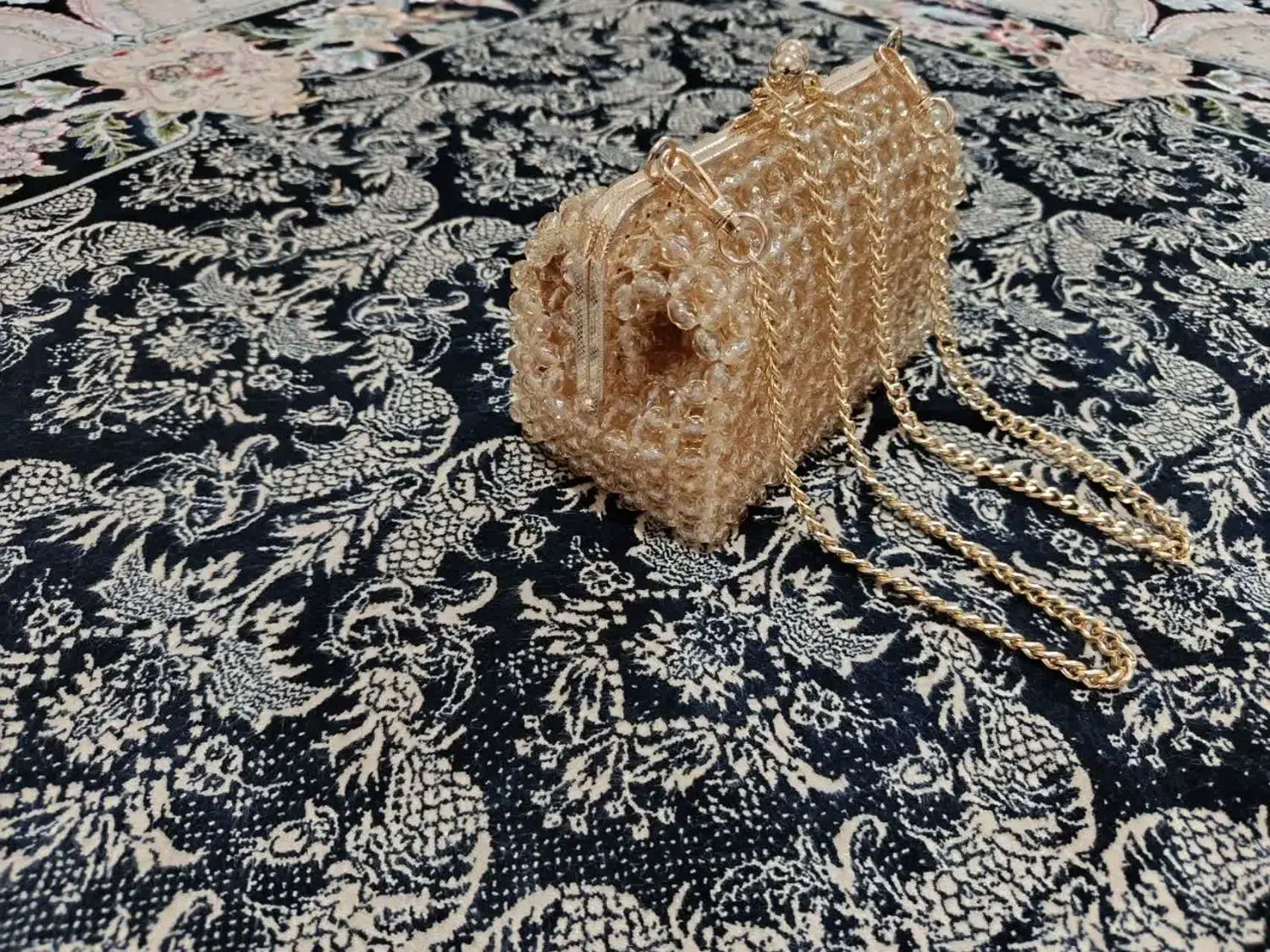 کیف مرواریدی|کیف، کفش، کمربند|مسجد سلیمان, |دیوار