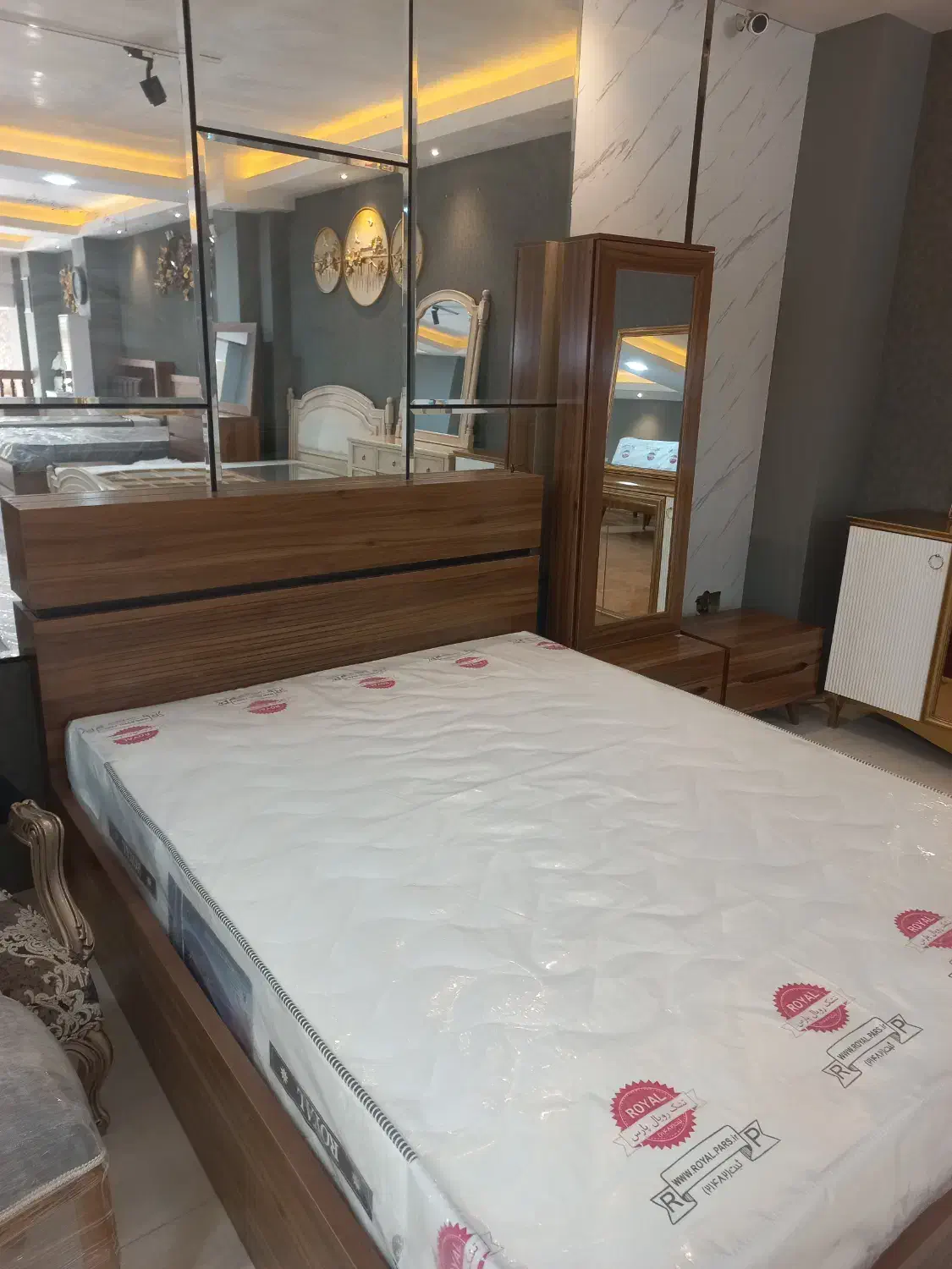 سرویس خواب پاریس|تخت و سرویس خواب|بجنورد, |دیوار