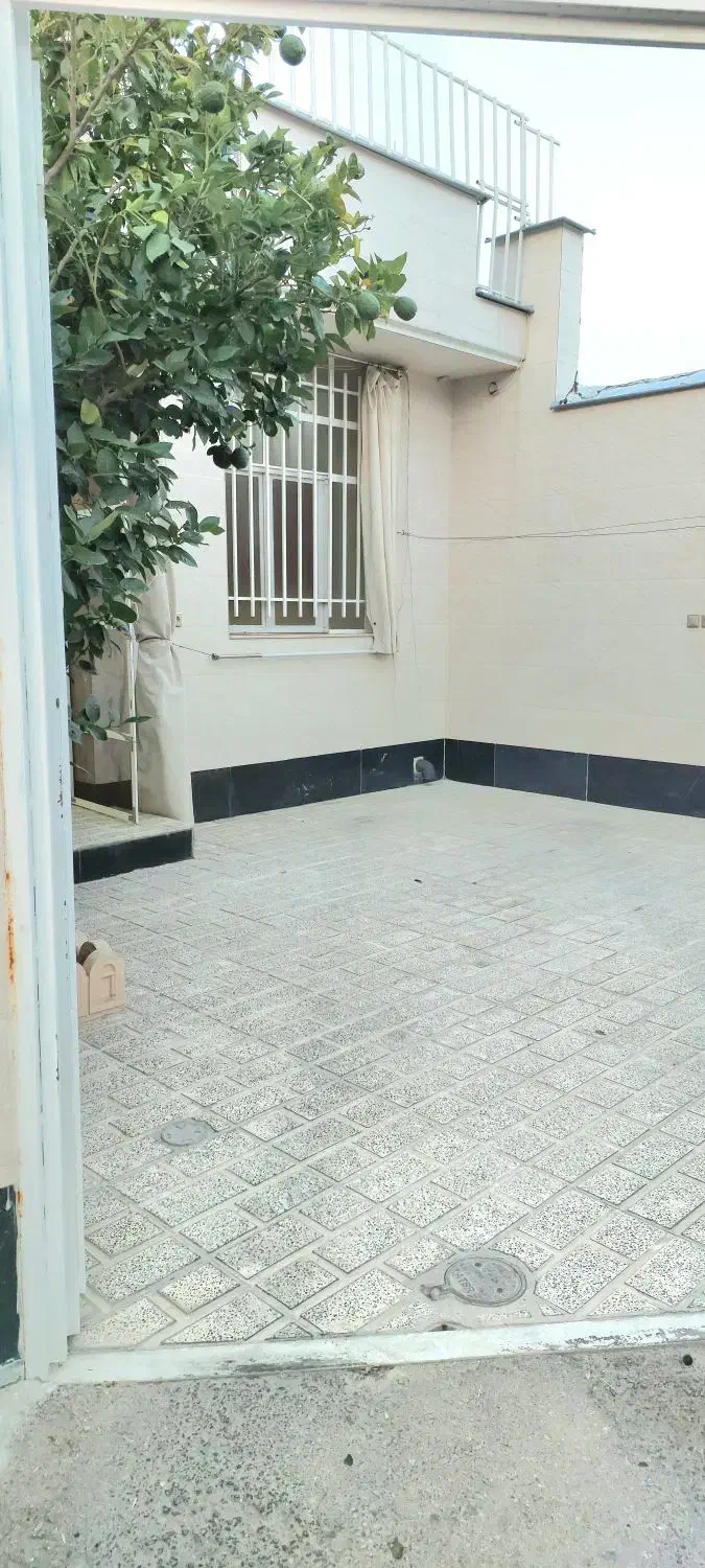 اجاره منزل دربست ۱۰۰ متری دوخواب بزین فقط دو نفر|اجارهٔ خانه و ویلا|شیراز, شهرک بزین|دیوار