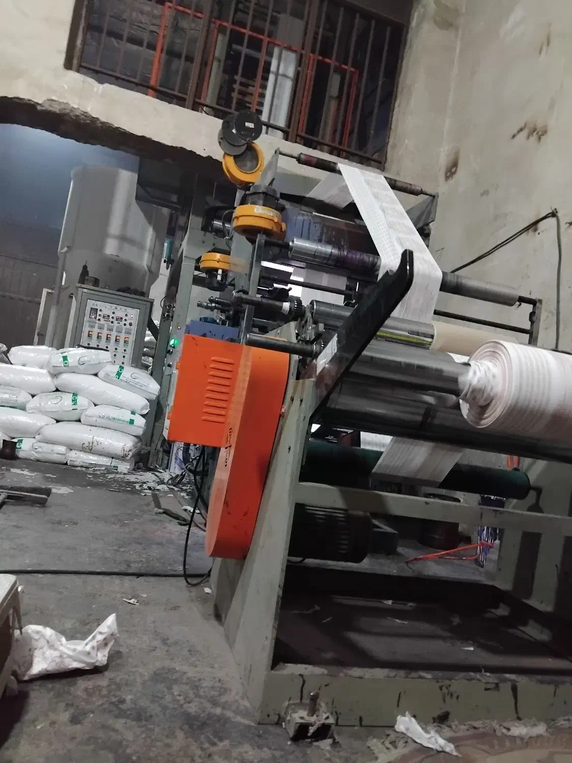 تولید کار سفره یک بار مصرف|استخدام صنعتی، فنی، مهندسی|کهریزک, |دیوار