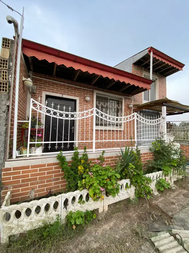 ویلای مدارک تکمیل ۵دقیقه ای میدان امام علی رشت|فروش خانه و ویلا|رشت, گلسار|دیوار