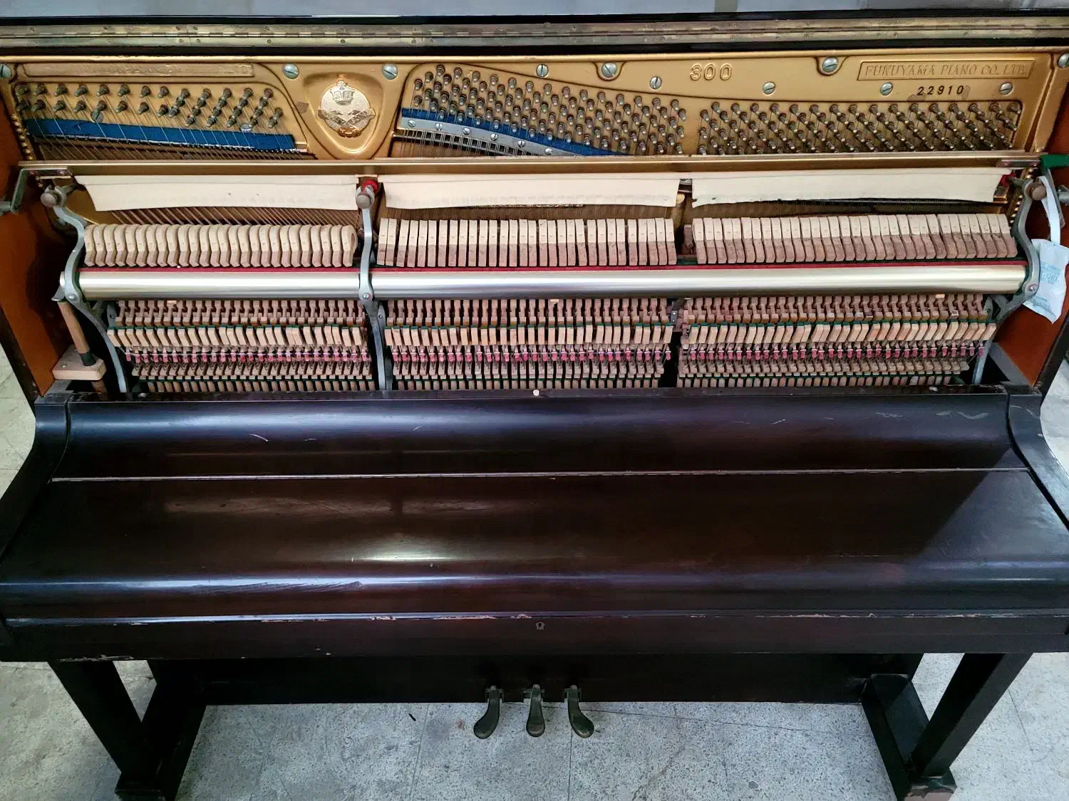 پیانو آکوستیک|پیانو، کیبورد، آکاردئون|کرج, مهرویلا جنوبی|دیوار