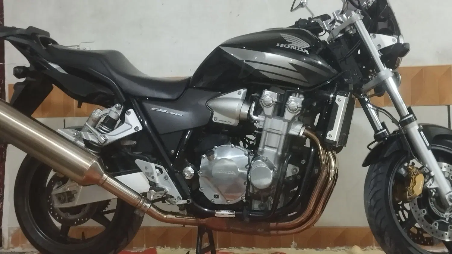 cb1300|موتورسیکلت|شیراز, داریون|دیوار