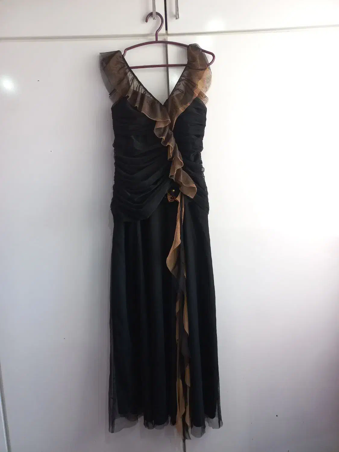 لباس مجلسی|لباس|اهواز, سپیدار|دیوار