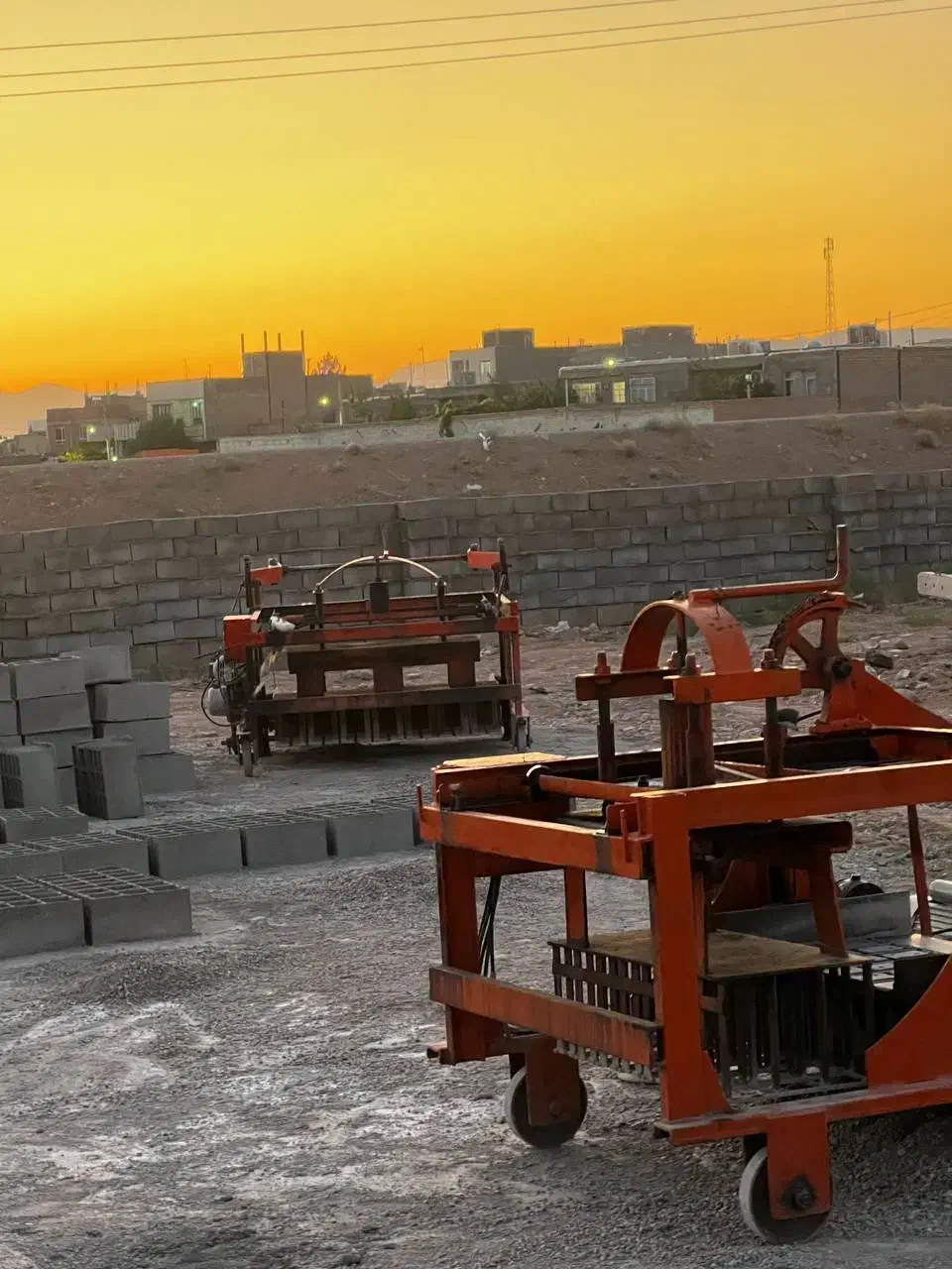 نیازمندیهاا نیروی کار برا بلوک زنی|استخدام معماری، عمران و ساختمانی|اسفراین, |دیوار