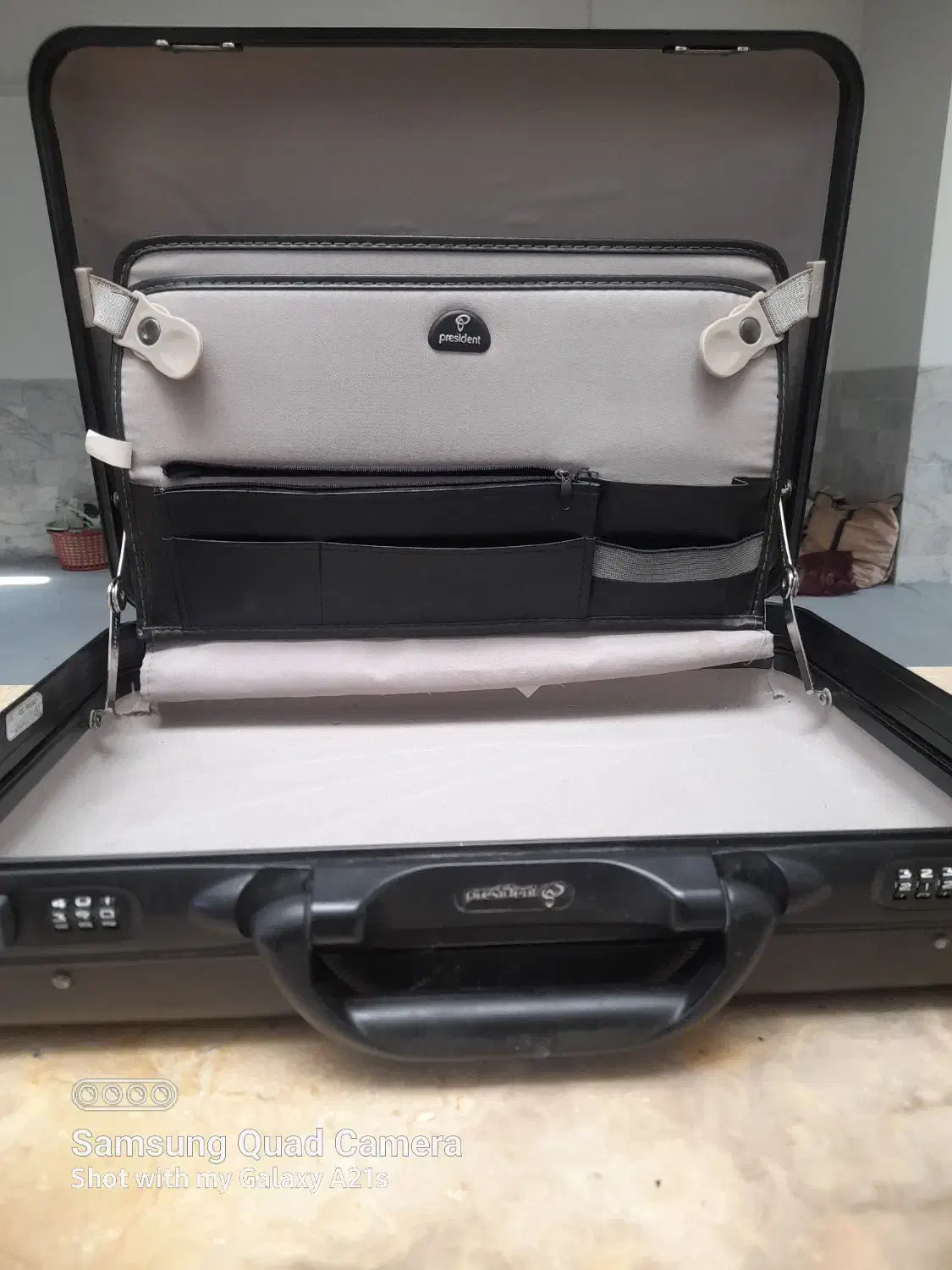 کیف سامسونت برای اسناد ومدارک|کیف، کفش، کمربند|زارچ, |دیوار