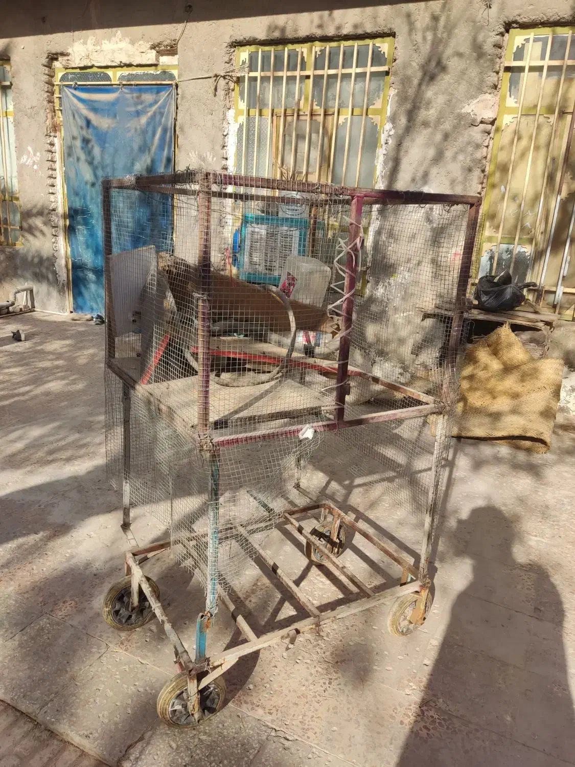 گاری چهار چرخ|ابزارآلات|خاش, |دیوار