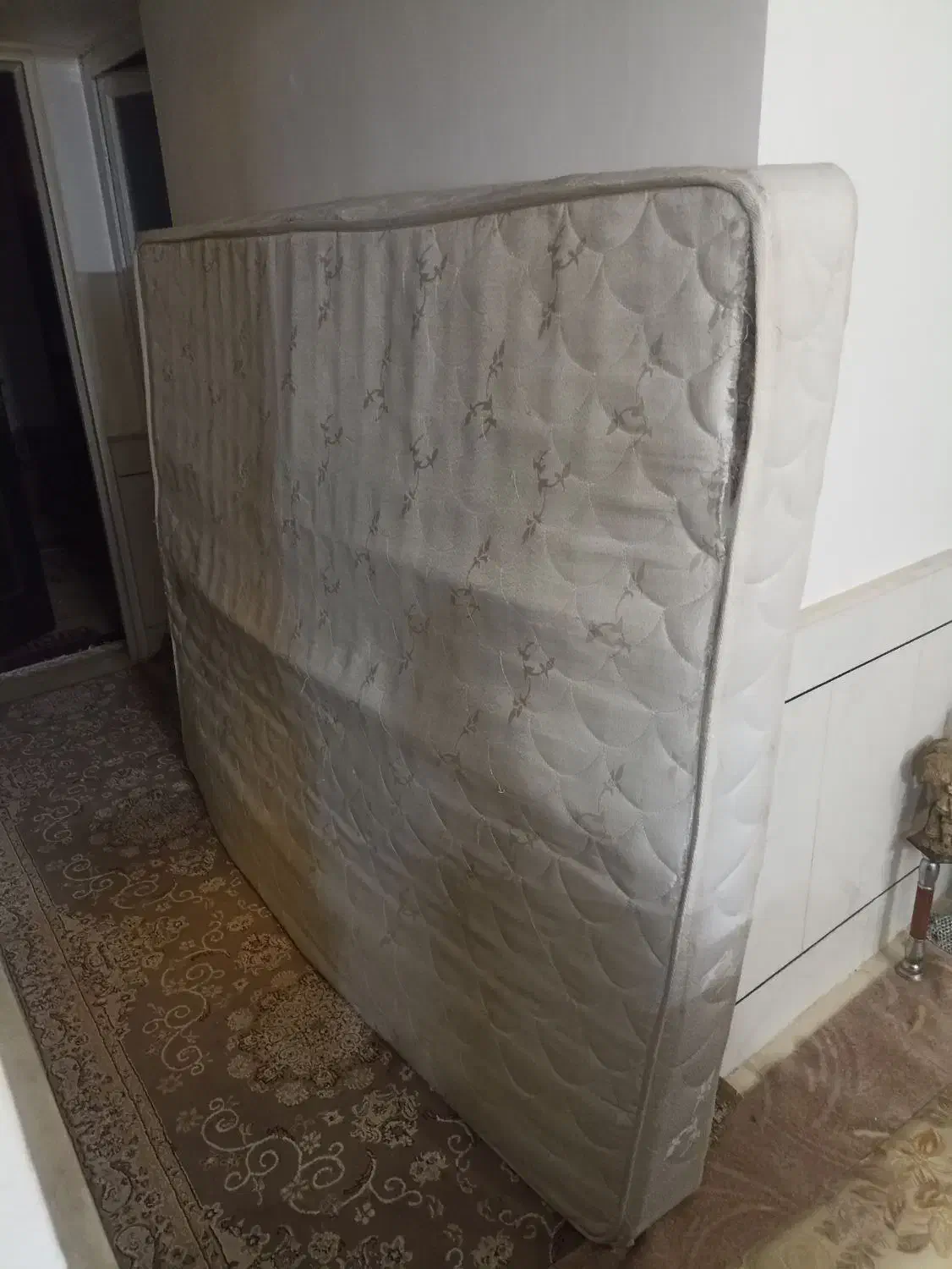 تشک تخت|تشک تختخواب|قم, پردیسان|دیوار