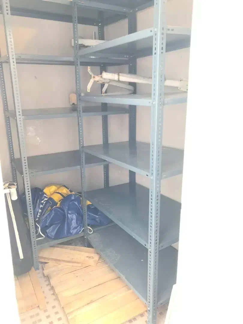 قفسه محکم (آهنی پیچ و مهره)|کتابخانه، شلف، قفسههای دیواری|کیش, |دیوار