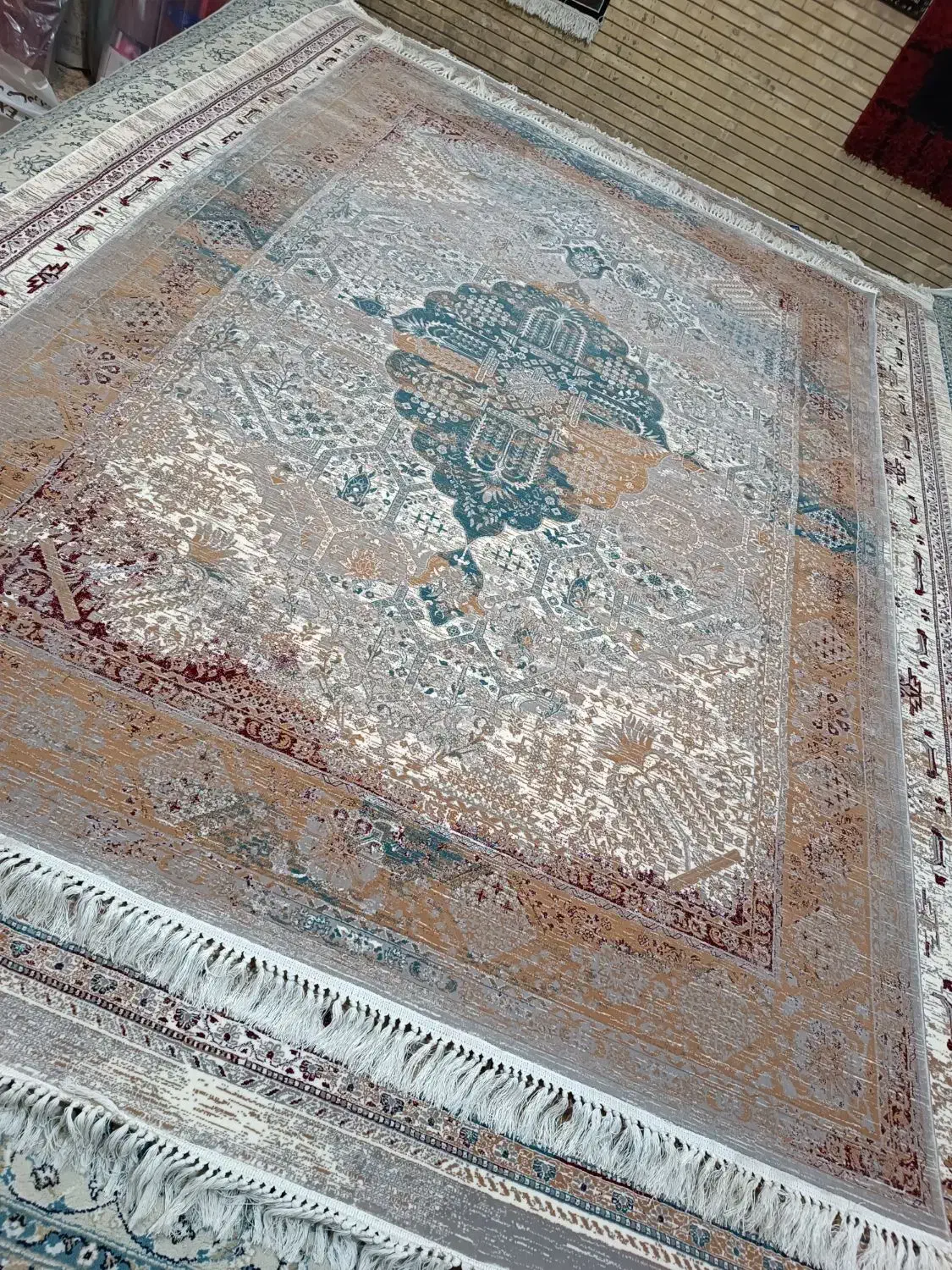 ۶ متری جفت طرح سنتی تک هم میدم اگر بخاین|فرش|مشهد, شهید مطهری|دیوار