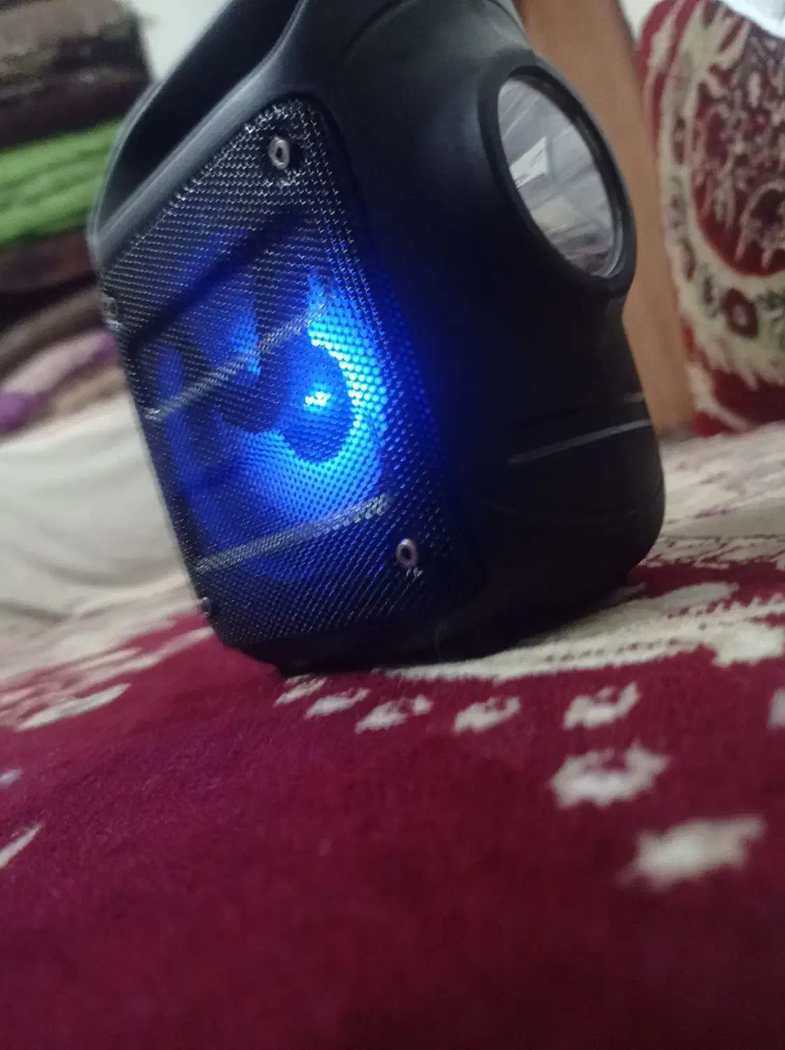 اسپیکر . چراغ قوه دار سایز بزرگ . بلوتوثی.|سیستم صوتی خانگی|خمین, |دیوار