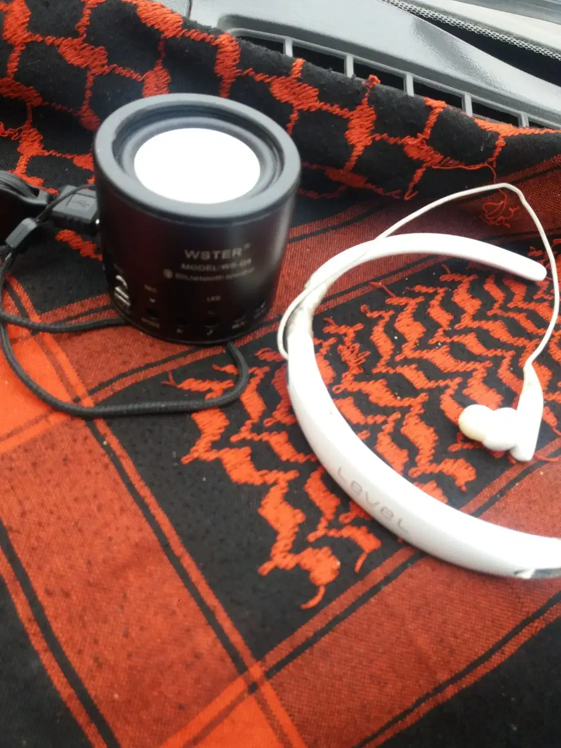 هندزفری بلوتوثی و اسپیکر شارژی|پخشکننده همراه|اصفهان, عمان سامانی|دیوار