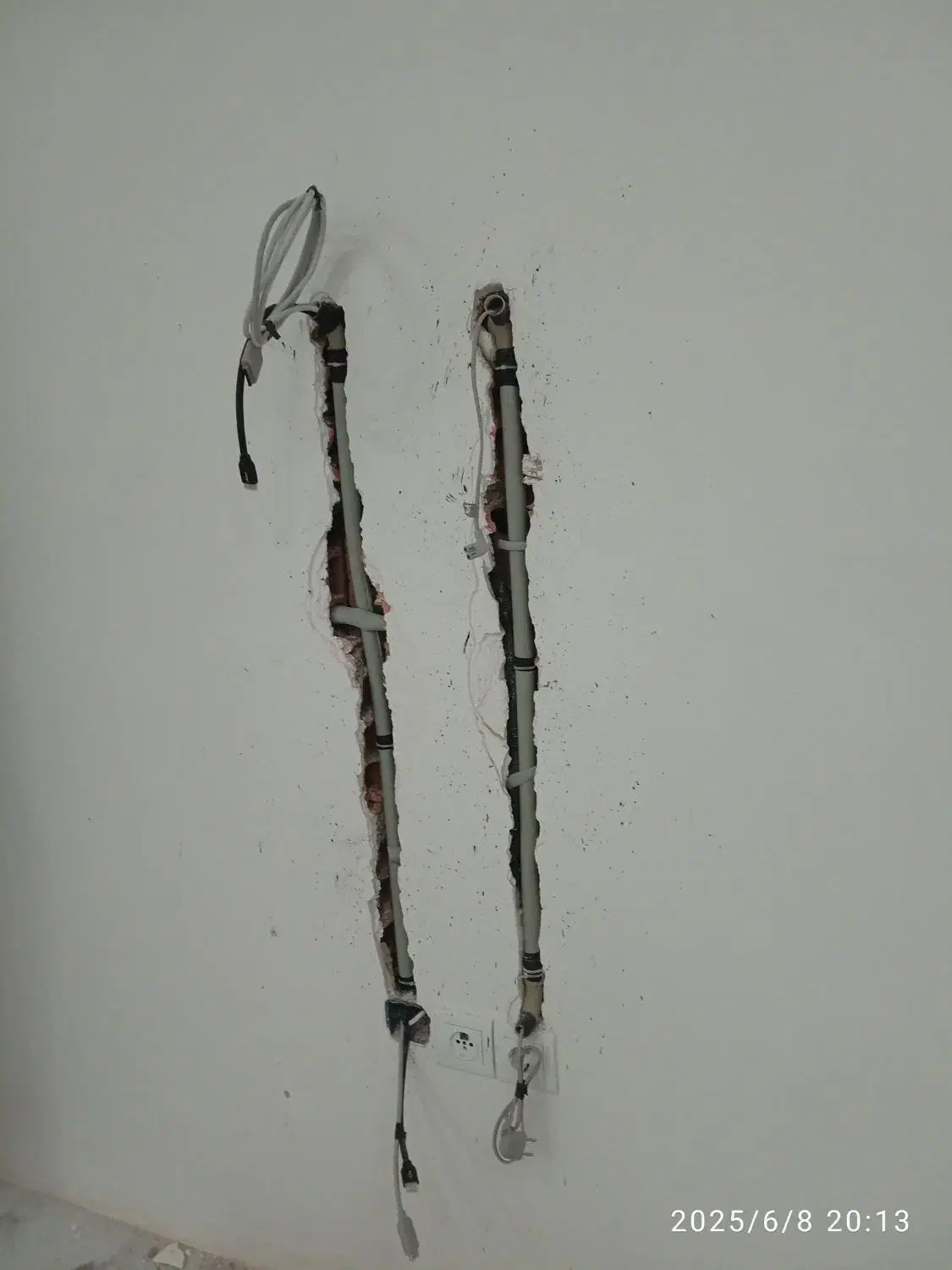 برقکار برق کار برق کشی ساختمان|خدمات پیشه و مهارت|گنبد کاووس, |دیوار