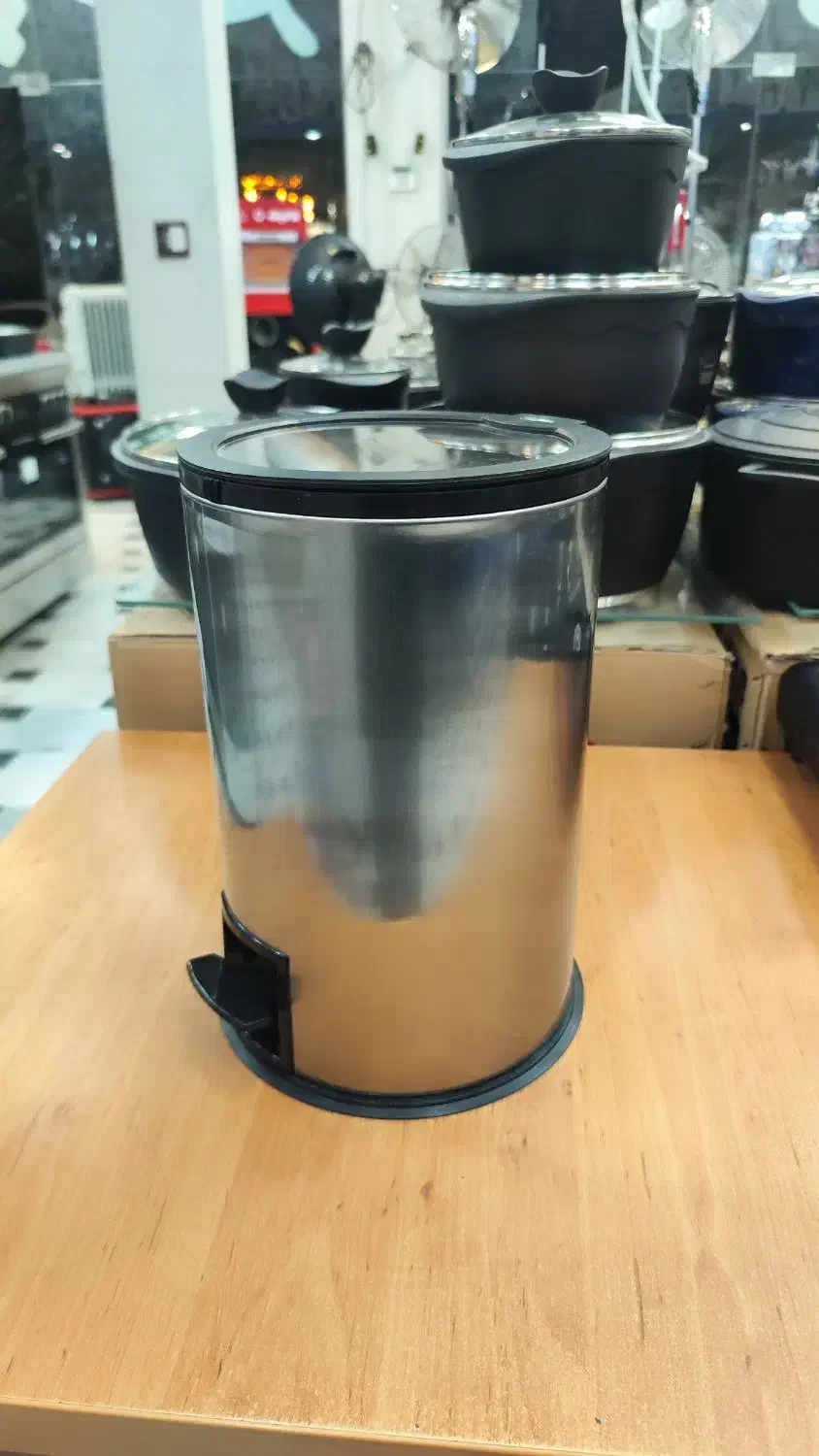 سطل زباله 12 لیتری آکا الکتریک زیر قیمت|لوازم نظافت|یزد, |دیوار