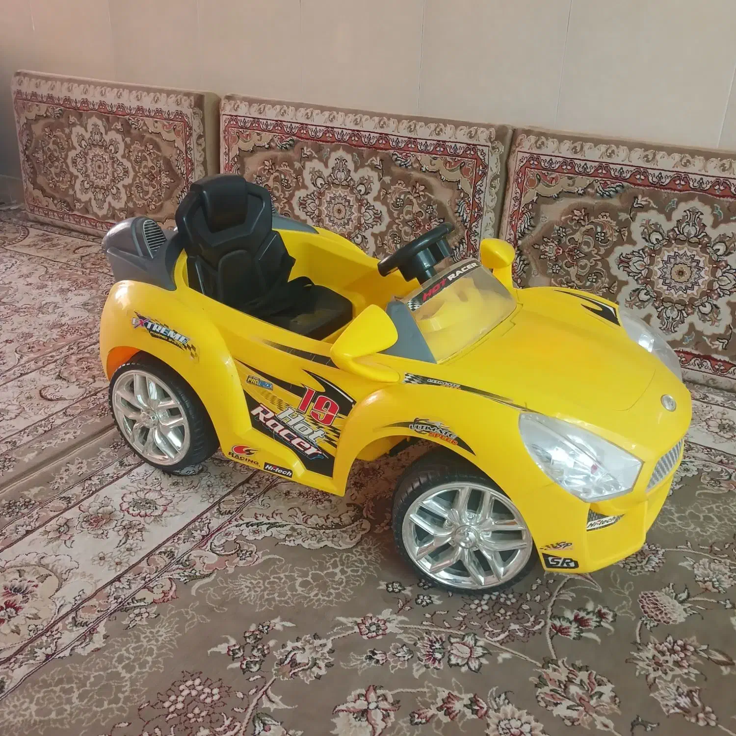 ماشین شارژی کنترل دار|اسباببازی بچه|سبزوار, میدان بار|دیوار