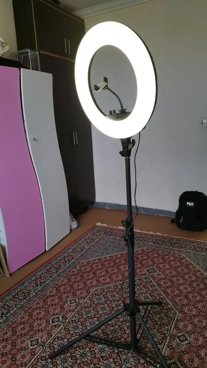 رینگ لایت حرفه ای|دوربین عکاسی و فیلم‌برداری|همدان, |دیوار