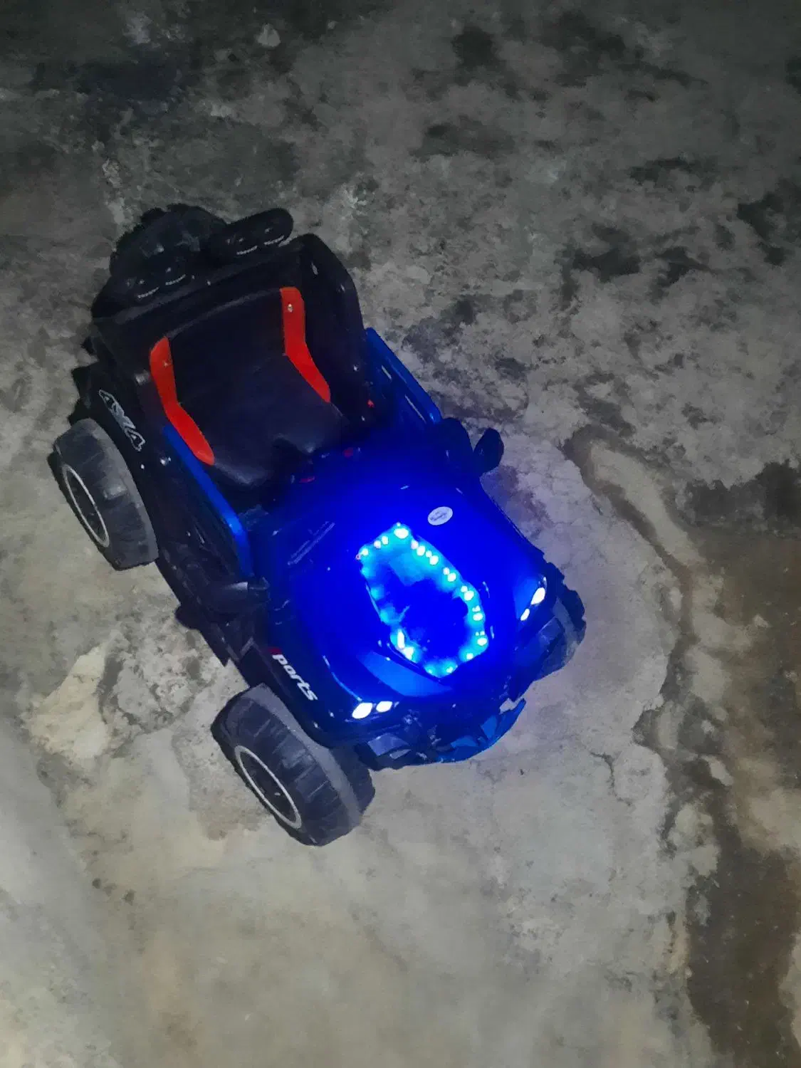 ماشین شارژی (در حد نو)|اسباببازی|ایلام, |دیوار